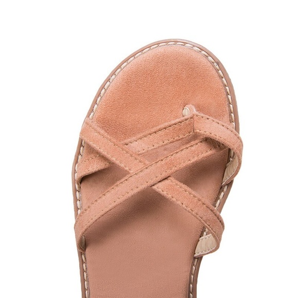 BRAND NEW Low Heels Sandals with Zipper - Picture 6 of 7